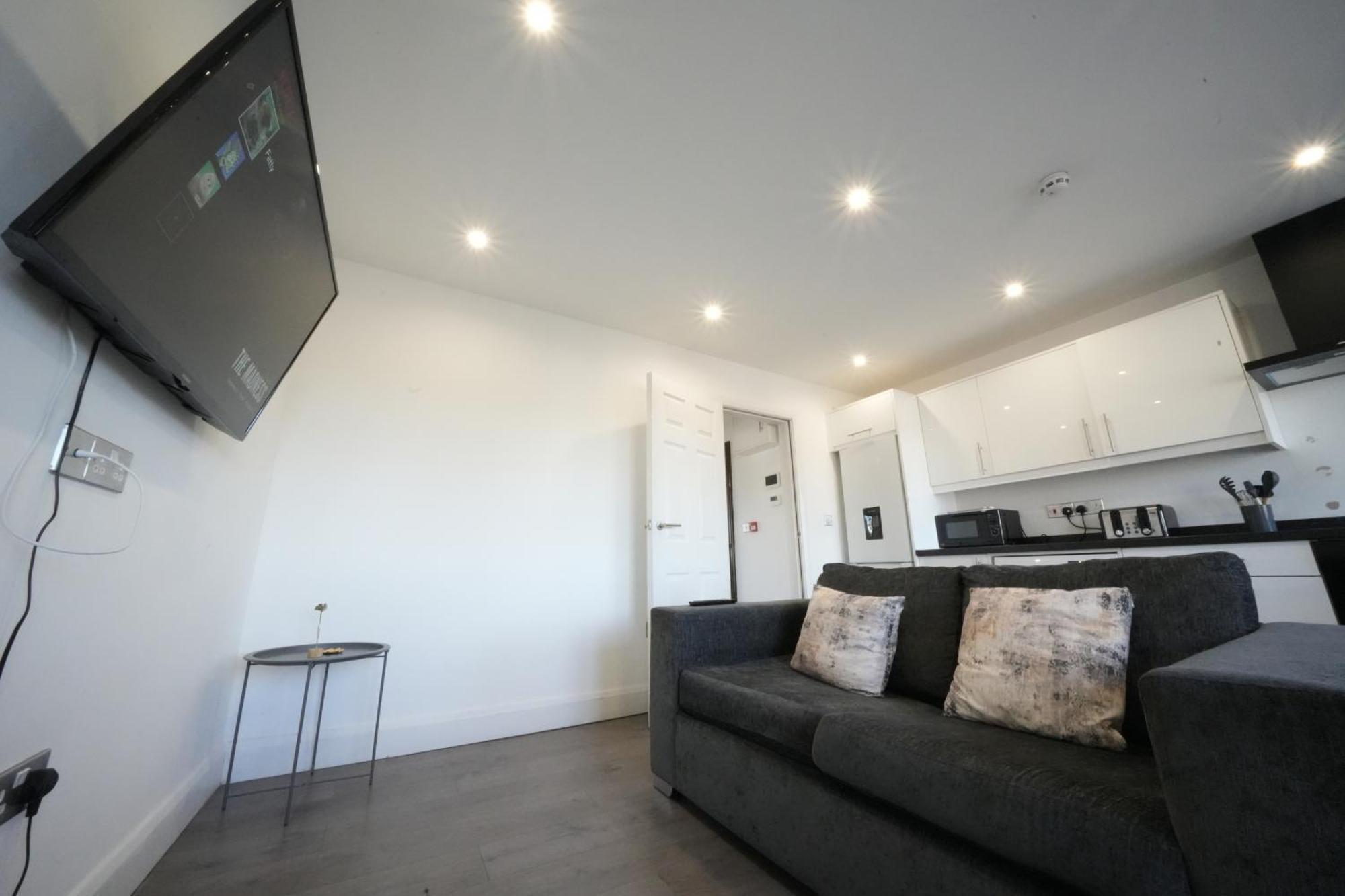 Hatton Apartments Heathrow Airport- Free Parking-Free Underground To And From Heathrow Airport Hatton Cross See Picture-See London Fast Hatton Cross To Central London 30Min Londres Exterior foto