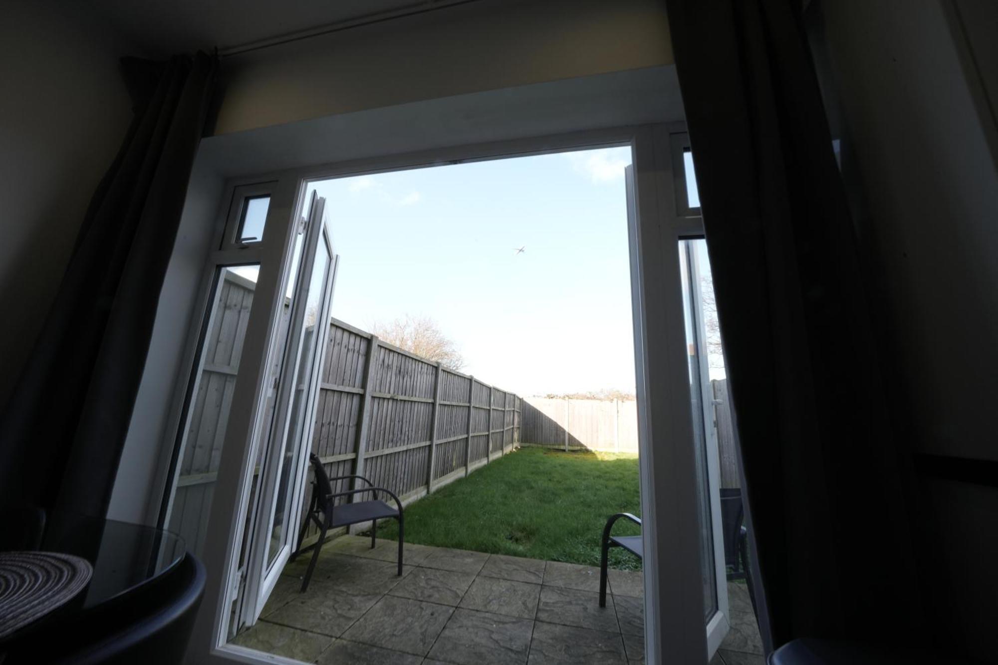 Hatton Apartments Heathrow Airport- Free Parking-Free Underground To And From Heathrow Airport Hatton Cross See Picture-See London Fast Hatton Cross To Central London 30Min Londres Exterior foto