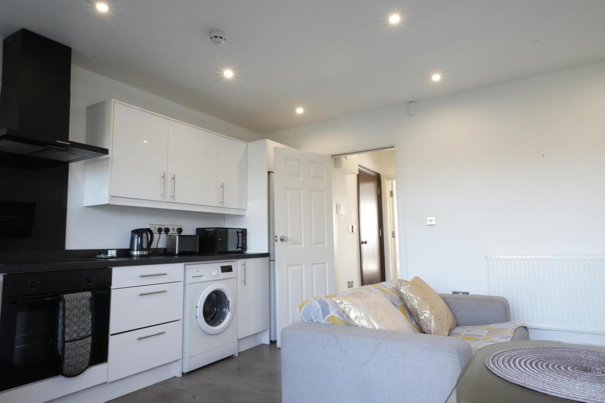Hatton Apartments Heathrow Airport- Free Parking-Free Underground To And From Heathrow Airport Hatton Cross See Picture-See London Fast Hatton Cross To Central London 30Min Londres Exterior foto